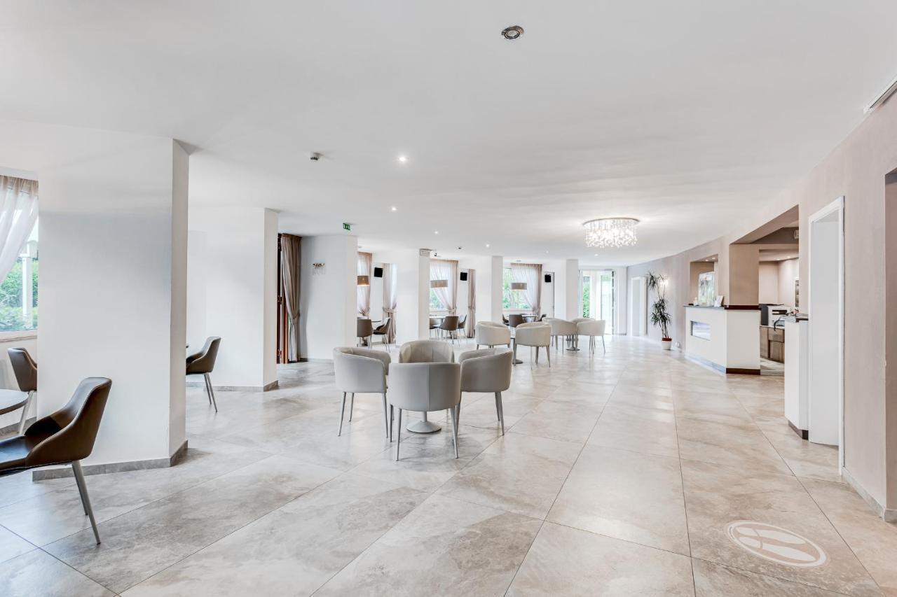 Hotel Schiller Червия Экстерьер фото