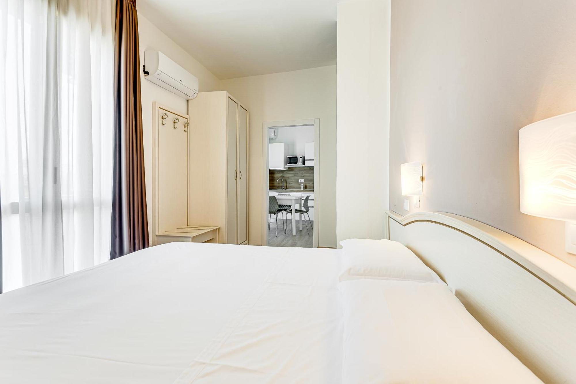 Hotel Schiller Червия Экстерьер фото